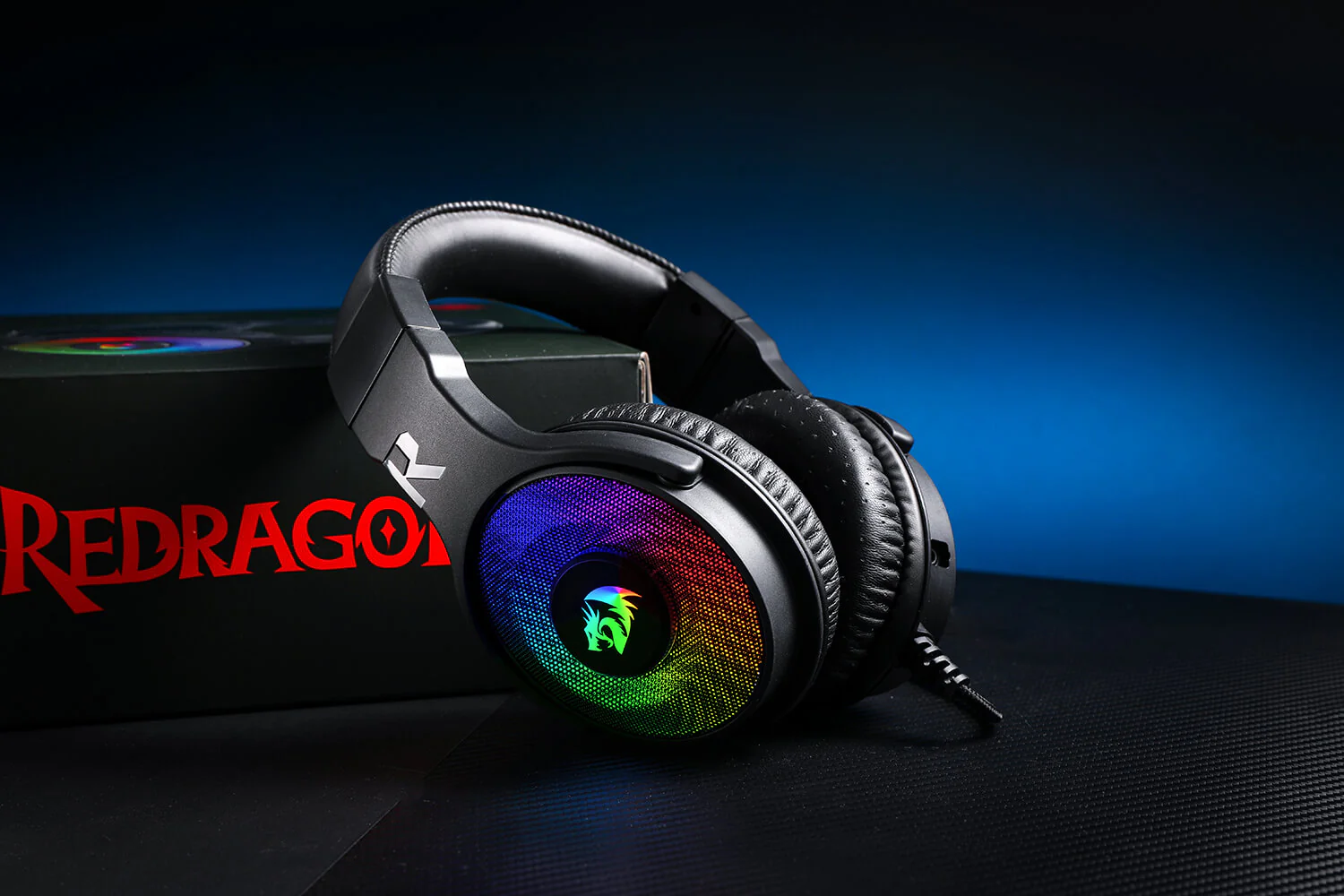 ReDragon PANDORA HEADSET H350 RGB USB - سماعات ريدراكون 2 Redragon H350 Pandora RGB Wired Gaming Headset with 50mm Drivers and Detachable Microphone