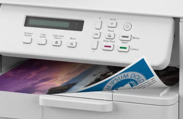 طابعة Brother DCP T536DW المزودة بخزان حبر، 5 قطع كبيرة