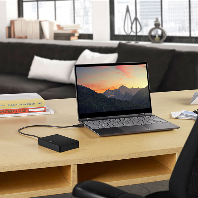 قرص صلب خارجي محمول من سيجيت إكسبانشن بسعة 1 تيرابايت، مزود بمنفذ USB 3.0